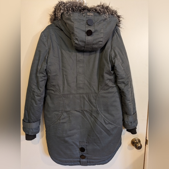 SCHWIING Large Winter Coat - Picture 2 of 8